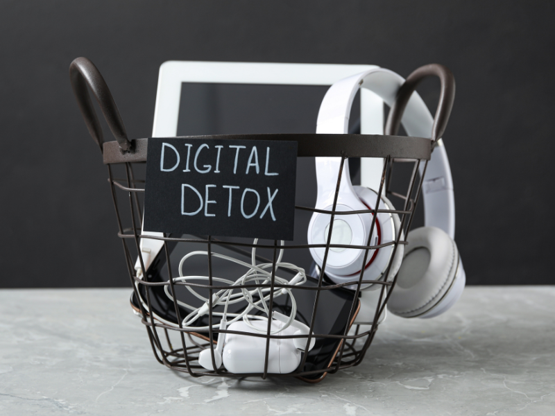 Digital Detox: Reclaiming Your Time